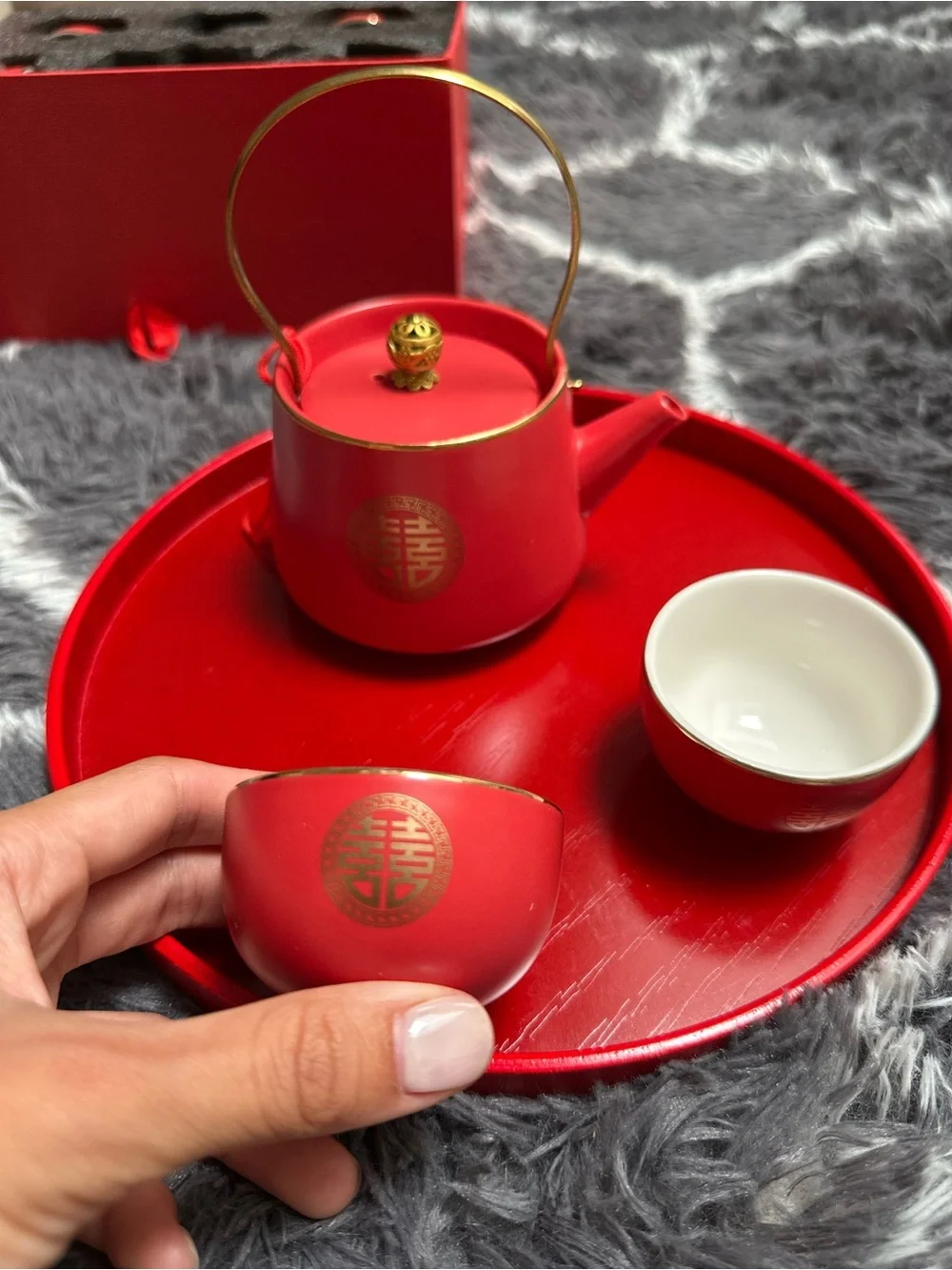 Red Ceramic Tea Set - 6-Piece Traditional Style